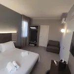 Tiber بيت ضيافة 4*